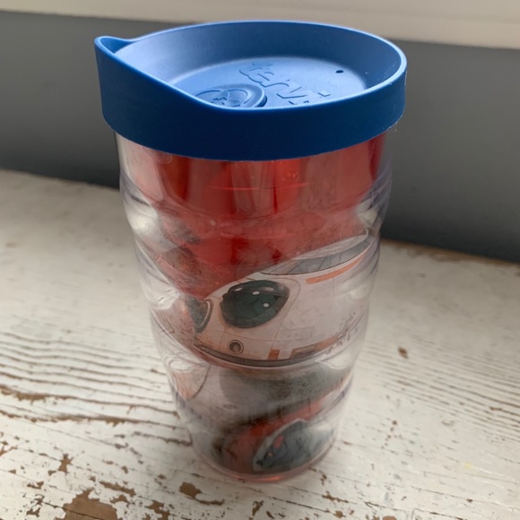 Tervis 10 oz Star Wars BB8 tumbler with lid - Picture 1 of 4